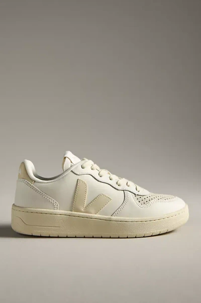 Veja V-10 Sneakers In White