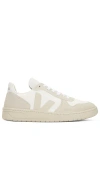 Veja Two-tone B-mesh And Suede V-10 Sneakers In White