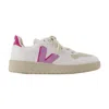 Veja V-10 W Sneakers In White