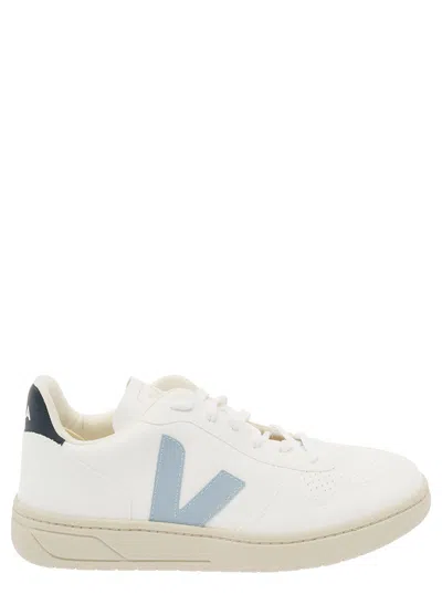 VEJA WHITE AND LIGHT BLUE SNEAKERS WITH LOGO DETAILS IN LEATHER MAN