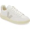 Veja V90 Sneakers In White/ Light Grey