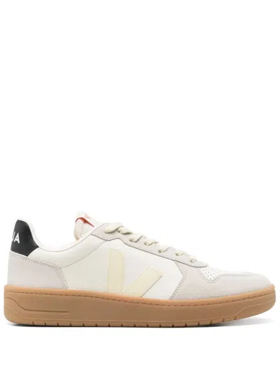 VEJA VEJA V-82 GRAINED LEATHER PURE SNEAKERS