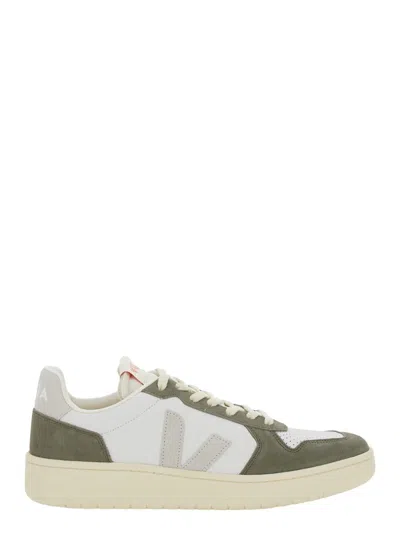 VEJA 'V-82' GREEN LOW TOP SNEAKERS WITH LOGO PATCH ON TONGUE AND SIDE AND LOGO LETTERING ON THE HEEL IN L