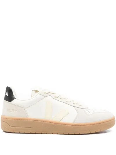 Veja V-82 Perforated Trainers In White