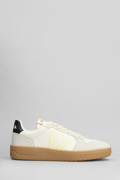 Veja V-82 Sneakers In White
