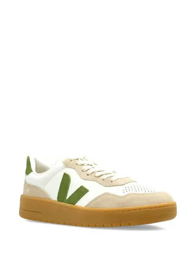 Veja V-90 Low-top Sneakers In Neutral