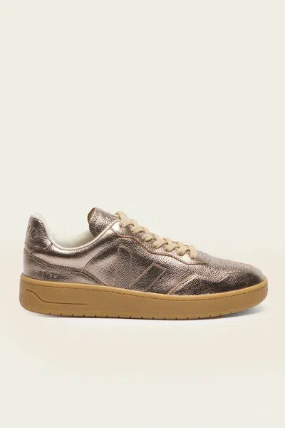 VEJA V-90 O.T. LEATHER SNEAKER IN FULL BRONZE