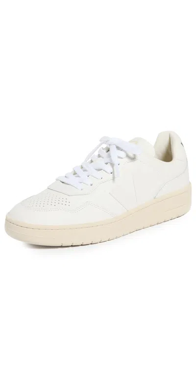 VEJA V-90 SNEAKERS EXTRA WHITE