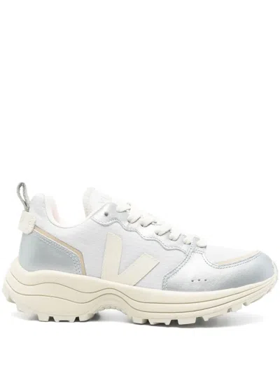 Veja V-90 Sneakers In Grey