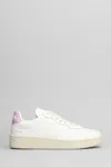 Veja V-90 Sneakers In White Leather In White