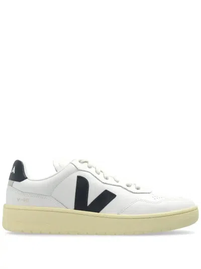 Veja V-90 Man Sneakers White Size 9 Leather