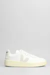 Veja V-90 Sneakers In White Leather In White