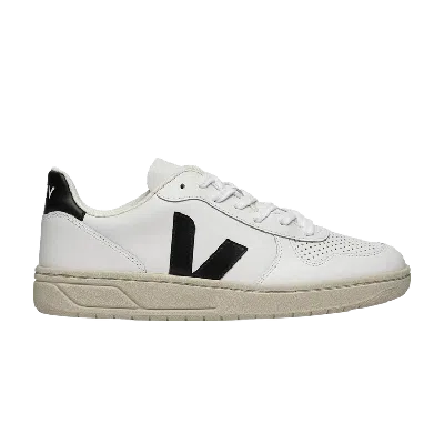 Veja V-10 Sneakers In Black Men Low-top In Animal Print