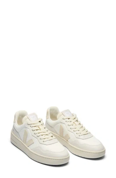 Veja V-90 B-mesh Sneaker In White