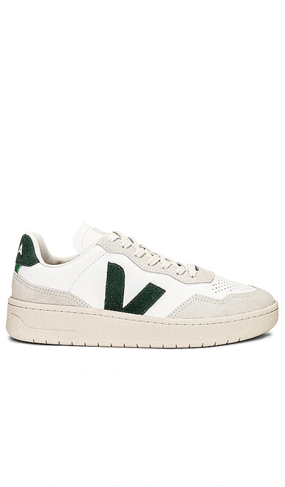 Veja V-90 Sneaker In White
