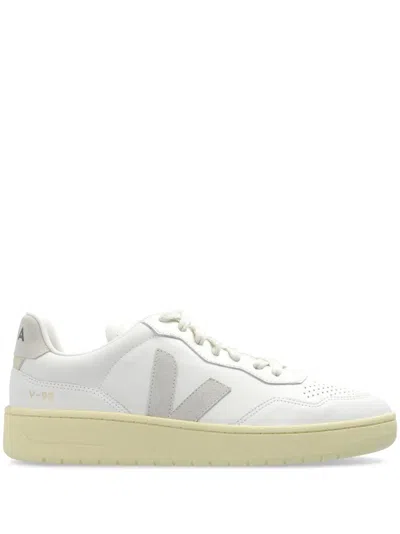 Veja V90 Sneakers In White