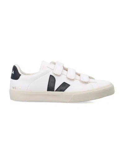 Veja Unisex Eco-friendly Sneakers In White