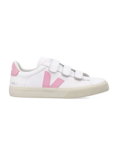 Veja Sustainable Unisex Sneakers In White