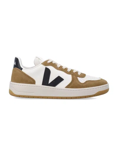 Veja V-10 Leather Pure Black Tent Sneakers In Neutral
