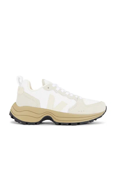 Veja Venturi Ii Sneaker In White