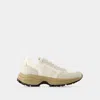 Veja Venturi 2 Lace-up Sneakers