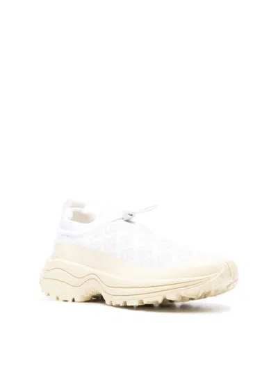 Veja V-knit Sneakers In White