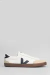 Veja Volley Sneakers With Contrasting Inserts In Neutral