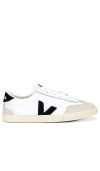 Veja Sneakers In White