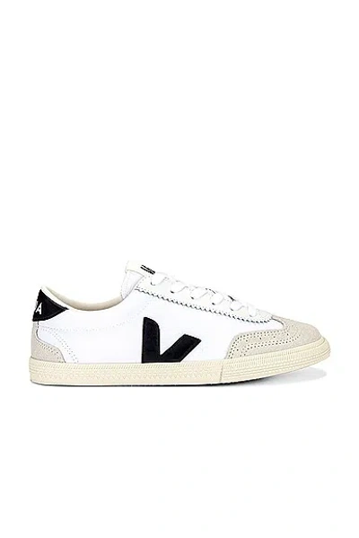 Veja Sneakers In White