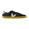 Veja Volley Black Sneaker With Side Logo And Lettering Logo On The Heel In Organic Cotton Unisex In Black