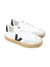 Veja Volley Trainers In White