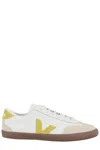 Veja Lace-up Low-cut Casual Shoes In White Liquor Bark