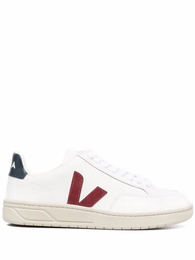 VEJA MEN WHITE LEATHER SNEAKERS, 6.5 LUXURY SNEAKERS FOR MEN DARVEYS