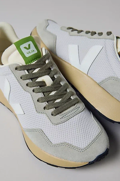 Veja Women's Paulistana Sneaker In Light Grey/white/detox, Women's At Urban Outfitters In Multi