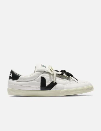 Veja Panenka Magliano Sneakers Round Toe Contrast Sole In Neutral
