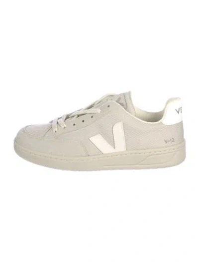 Pre-owned Vejas Canvas Sneakers In White