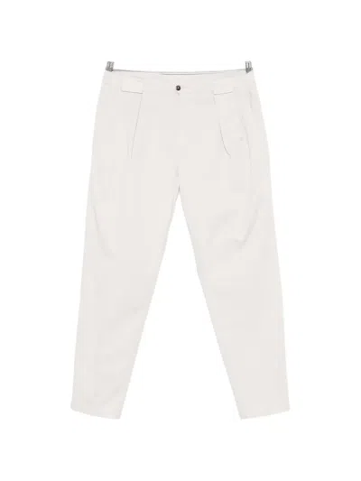 Vela Shop Pleated-detail Tapered Trousers In White