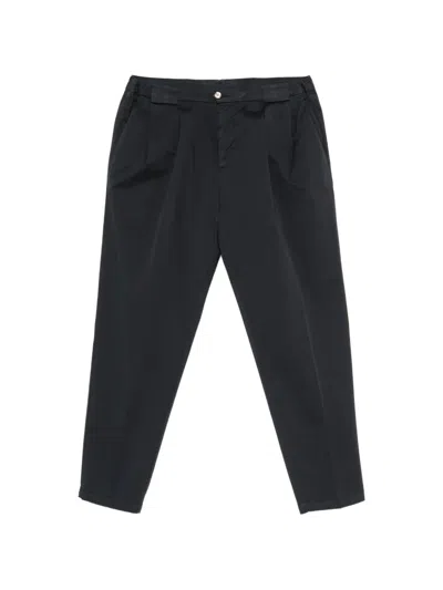 Vela Shop Tapered Trousers In Black