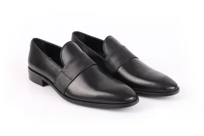 Vella Pais Jonesville Loafers In Black