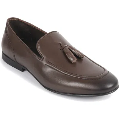 Vellapais Dosina Tassel Loafer In Brown