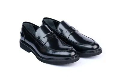 Vellapais Tavro Penny Loafer In Black