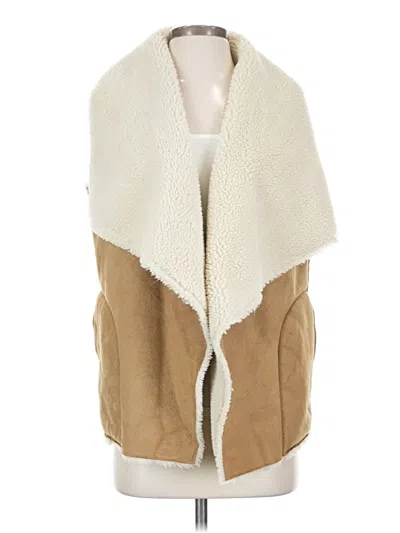 Pre-owned Velvet By Graham & Spencer Faux Fur Vest In Ivory
