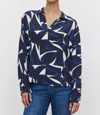 VELVET BY GRAHAM & SPENCER CARAH PRINTED BLOUSE IN NAVY/ ECRU