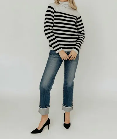 Velvet By Graham & Spencer Yvie Sweater In Heather Grey