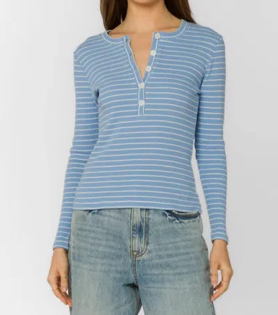 Velvet Heart Beasley Henley Tee In Periwinkle In Blue
