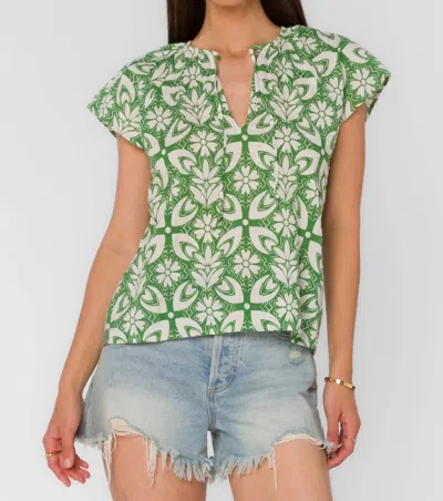 Velvet Heart Indie V-neck Blouse In Juniper Green Geo