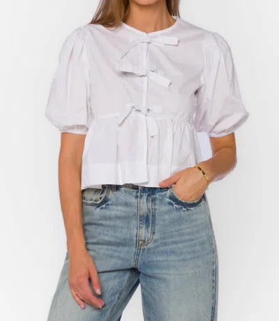 Velvet Heart Lamont Puff Sleeve Top In White In Purple