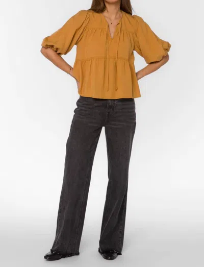 Velvet Heart Short Puff Sleeve Top In Honeycomb In Multi