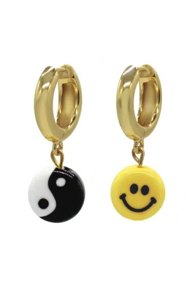 Velvet Luna Ceramic Yin Yang And Smile Earrings In Gold