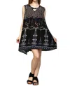 Velzera Sleeveless Keyhole Dress In Black In Black